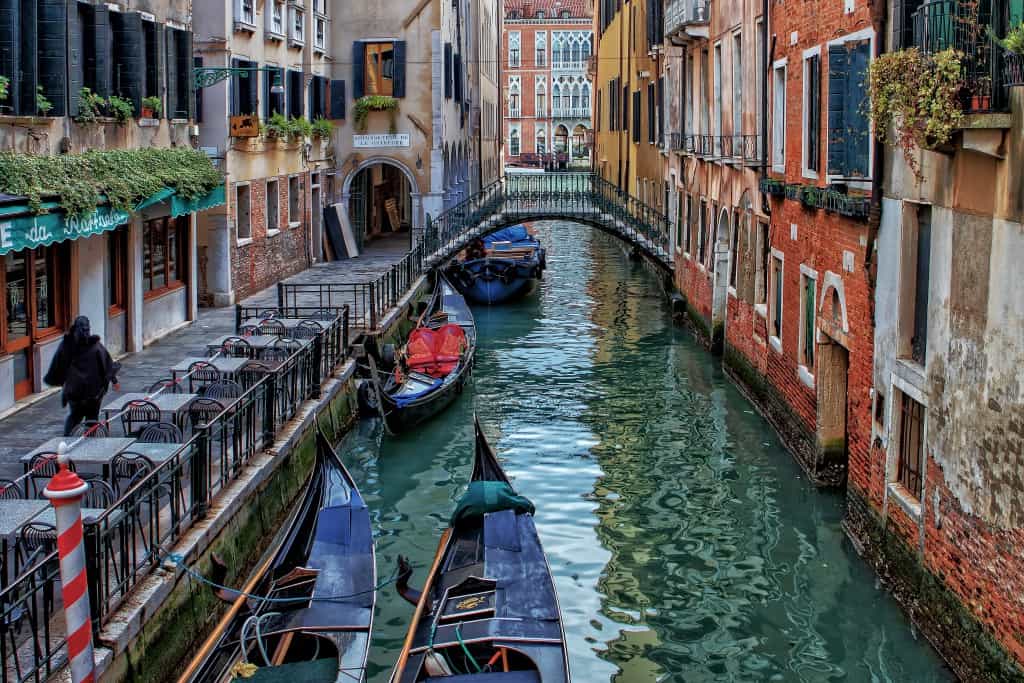 canal Venice on the brink — Dual threats of mass tourism and climate change Kim Wright battleface.com