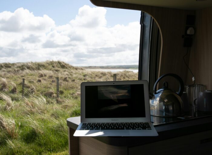 van Work from anywhere: teaching English online Sasha Gayer battleface.com