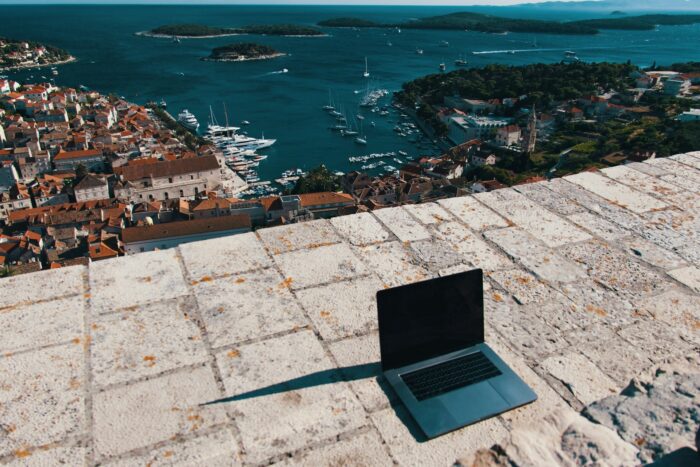 croat Work from anywhere: teaching English online Sasha Gayer battleface.com